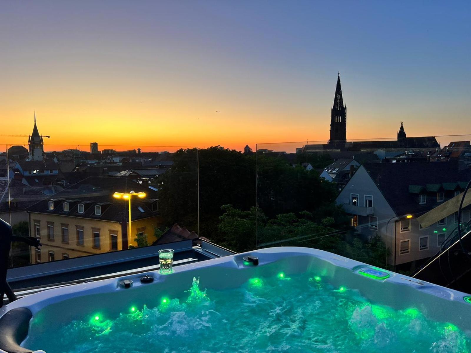 Historical Luxury Homes - Exclusive Selection *